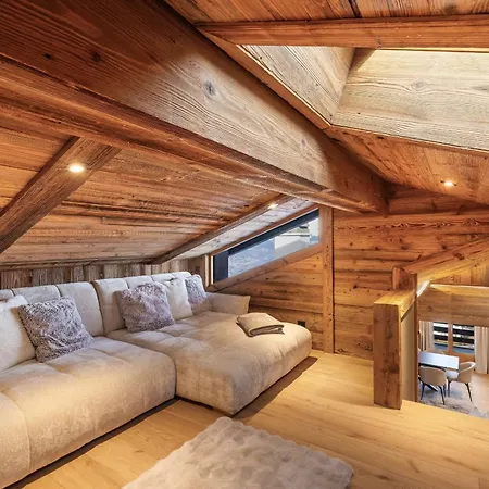 Grand-place 16 - 7 Pers - Attique Magnifique Appartement *