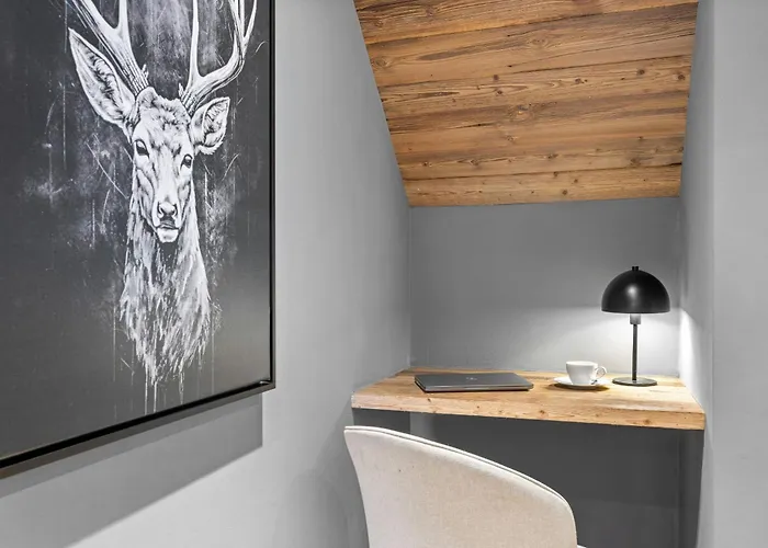 Grand-place 16 - 7 Pers - Attique Magnifique 넨다즈